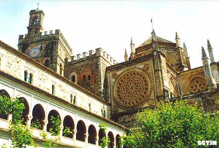 Guadalupe, galeria del atrio