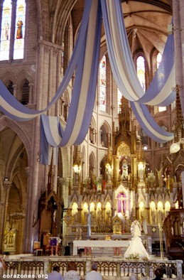 Altar de la Baslica de Lujn